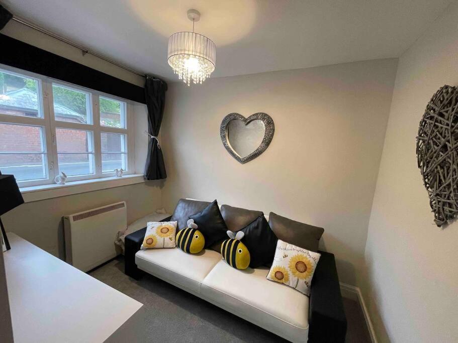 Yew Tree Cottage, 3 Bedroom, 4 Church Row Defynnog Devynock 外观 照片